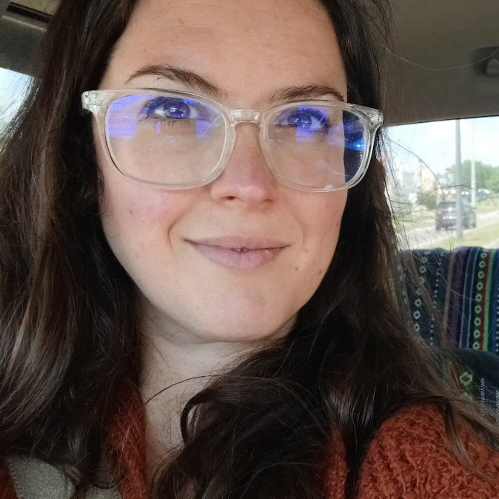 Meet your Posher, Aja